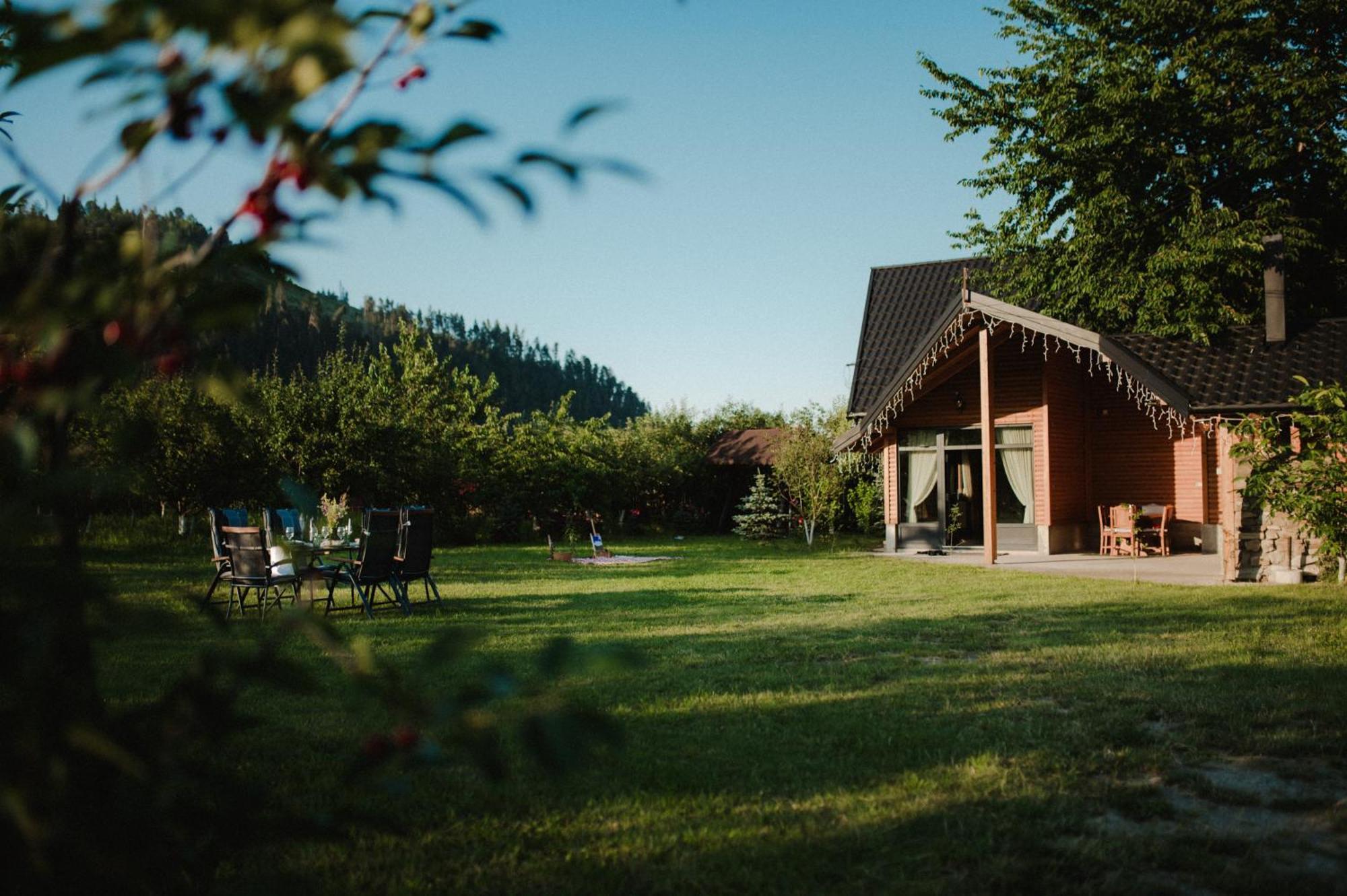 Moonlake Chalet Gainesti Eksteriør bilde